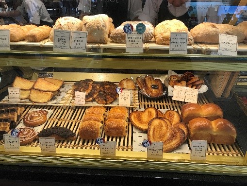 PAULレストラン台北 テイクアウトのパン