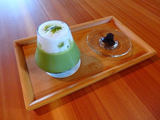 金馬賓館・當代美術館(ALIEN ART CENTRE) 抹茶ラテ