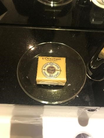 「L’OCCITANE」(ロクシタン)