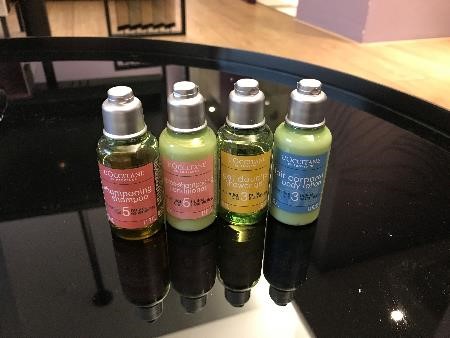 デラックスダブルルームとファミリールームは、なんと「L’OCCITANE」(ロクシタン)のアメニティが!