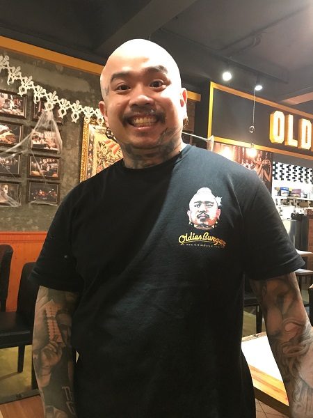 Oldies Burger 新美式文化料理 強面店長