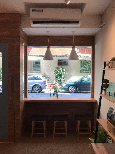 CAFE FUGU Roasters　店内テラス席