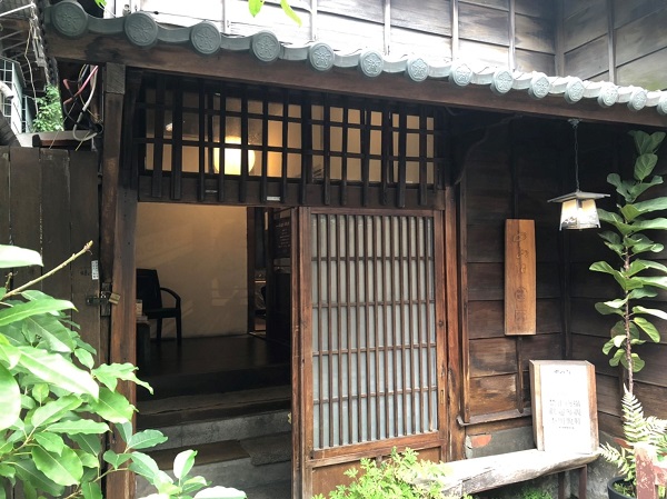 藻堂 Algae House 玄関