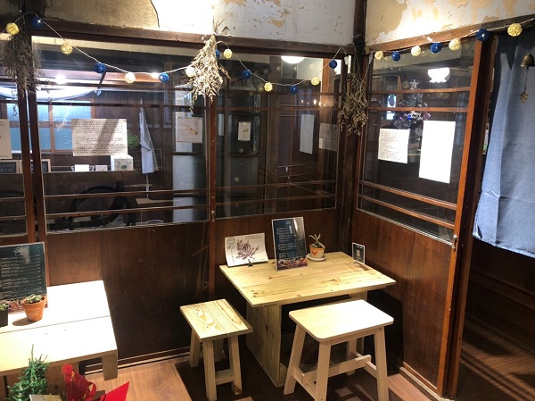 藻堂 Algae House 食事部屋