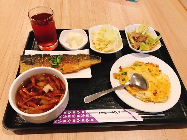 環山雅築 Mountain Lodge 夕食